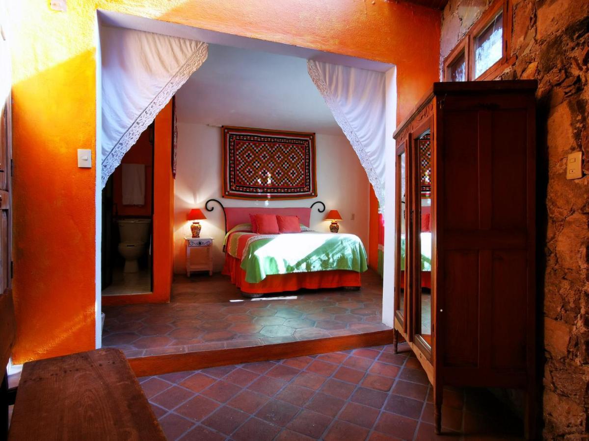 Casa De Los Espiritus Alegres By Rotamundos Guanajuato Værelse billede