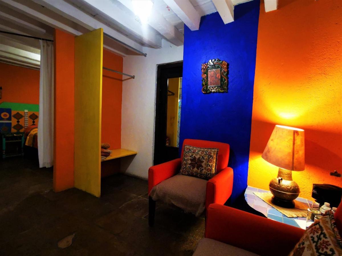Casa De Los Espiritus Alegres By Rotamundos Guanajuato Værelse billede